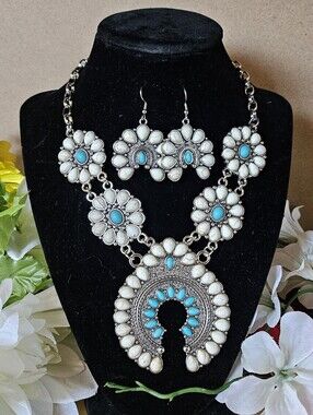 💥Hoseshoe Western Style Necklace & Earrings Set